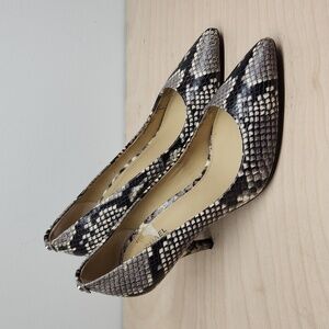 Michael Kors Snakeskin Shoes Pumps Heels Leather Pattern Women’s Sz 6M NICE!